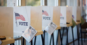 Cabine de vote portable en carton ondulé, design pliable avec service de traitement PP pour les sondages - Product Image 3