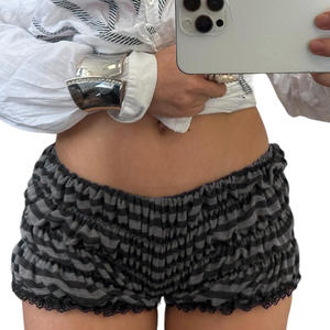 Shorts de pyjama taille haute pour femme avec dentelle, coupe ajustée élastique, détails froncés, doux et confortables, pour l'été et les loisirs - Product Image 5