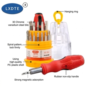 Kit de <span class=keywords><strong>tournevis</strong></span> multi-embouts industriel LXD 31 1 avec poignée en plastique, support d'embouts et pointe magnétique pour réparation de téléphones et disques durs – Outils à main - Product Image 3