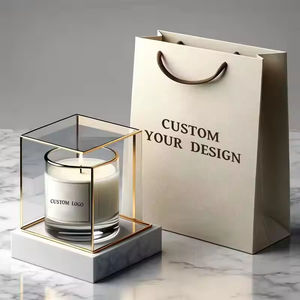 Ensemble cadeau de bougies parfumées en cire de soja dans un bocal en verre personnalisé avec logo et emballage sur mesure - Product Image 6