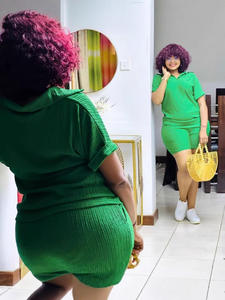 Completo Estivo Casual a 2 Pezzi Tinta Unita Top e Pantaloncini Vendita all'Ingrosso Completo 2 Pezzi Abbigliamento Donna - Product Image 3