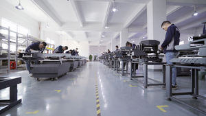 Impresora de Etiquetas Digital FOCUS VIPER-391S A3 con Cabezal de Impresión HP Fi1000 - Compatible con Tinta a Base de Agua y UV para Etiquetas de Alimentos y Farmacéuticas - Product Image 6