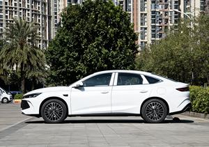 BYD Qin L 2026 DM-i รุ่น <span class=keywords><strong>128</strong></span> กม. Leading Edition ระบบขับขี่อัจฉริยะ PHEV ปลั๊กอินไฮบริด 4 ประตู 5 ที่นั่ง รถยนต์พลังงานใหม่ BYD Qin L DM-i - Product Image 4