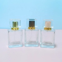 Venta al por Mayor de Botellas de Perfume de Vidrio Cuadradas Transparentes de 30ml 50ml 100ml con Pulverizador y Serigrafía Personalizada con Logotipo
