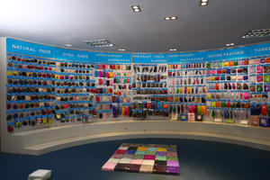 Offre Spéciale en gros <span class=keywords><strong>pas</strong></span> <span class=keywords><strong>cher</strong></span> sauvage barré queues de dinde aile plume plume pour l'artisanat de montage de mouches et <span class=keywords><strong>d</strong></span>écorations de coiffure indienne - Product Image 5