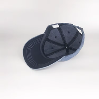 Blauwe vintage gewassen katoenen pet met contraststiksels, unisex casual baseballcap