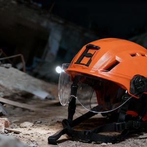 Casque de lampe à LED de sécurité industrielle ABS à fort impact avec visière lors des activités de sauvetage sur les activités de plein air de construction de travaux de sauvetage - Product Image 5