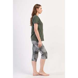 Conjunto de Dos Piezas para Mujer, Camisa de Manga Corta con Botones y Pantalones Capri, Diseño de Conjunto Corto - Product Image 2