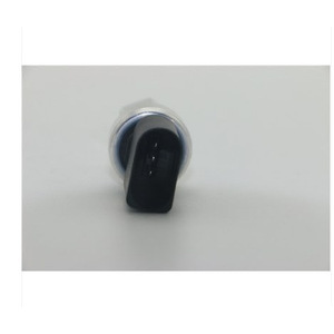 Pressostat de climatisation 1K0959126E G1/8 Laiton IP54 650 psi pour Tiguan Touran Fabia Octavia Superb Yeti Polo Sagitar - Product Image 4