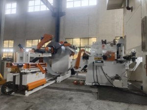 เครื่องป้อนแผ่นโลหะ Bibo Haiwei 3-in-1 แบบปลดม้วน ยืดตรง และป้อนวัสดุ สำหรับงานปั๊มขึ้นรูป  ยืดตรงได้สูง รองรับน้ำหนัก 5 ตัน ความเร็วในการป้อนวัสดุ 15 เมตร/นาที - Product Image 4
