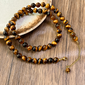 Collier de perles en pierre d'oeil de tigre naturel fait à la main de style vintage porte-bonheur et prospérité de 8mm pour la Saint-Valentin - Product Image 4