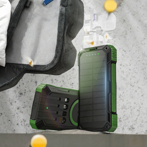 Batterie externe solaire 20000 mAh avec charge sans fil, charge rapide, station d'alimentation portable, câbles intégrés et lampe torche pour l'extérieur - Product Image 2