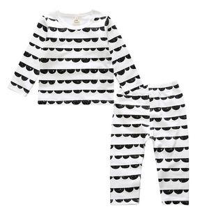 Ensemble de vêtements pour enfants en gros, vêtements pour filles, t-shirt pour enfant, ensembles 2 pièces avec pantalon à motif de chat - Product Image 4