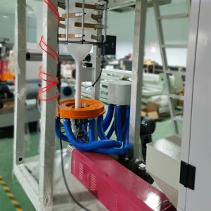 Máquina Extrusora de Película Totalmente Automática, Extrusora de Película E, Procesamiento de HDPE, LDPE, LLDPE, PE, Planta de Fabricación por Extrusión con Motor DONGLONG - Product Image 4