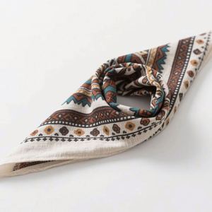 Écharpes en soie pour femmes, faciles à coiffer pour les chignons, les tresses ou les cheveux lâches, ajoutent de la couleur et de la grâce à toutes les coiffures et occasions. - Product Image 6