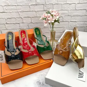 2023 Fashion Elegant Skidproof Shoes women Slides Slippers Designer Girls Shoes Custom Slippers Ladies Slipper