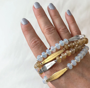Pulsera de cuerda con cuentas de ópalo natural y barra grabada de acero inoxidable chapado en oro de 18 quilates Jietao, cita de afirmación, joyería espiritual para mujer - Product Image 2