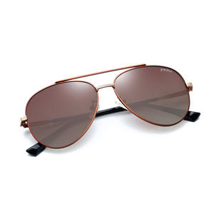 Gafas de Sol Aviador Polarizadas para Hombre, Color Gris Humo, Protección UV400, Montura Completa, Lentes TAC, Estilo Metálico Negro - Product Image 5