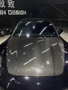 ชุดแต่งคาร์บอนไฟเบอร์สำหรับ Porsche Panamera 976 สภาพใหม่ ประกอบด้วยลิ้นกันชนหน้า ดิฟฟิวเซอร์ สปอยเลอร์ สเกิร์ตข้าง และลิ้นกันชนหน้าคาร์บอนไฟเบอร์ - Product Image 4