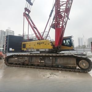 Grúa sobre Orugas SCC2000 de Marca China Original, con Capacidad de Elevación de 200 Toneladas, Accionada por Motor, Usada en Maquinaria de Construcción - Product Image 1