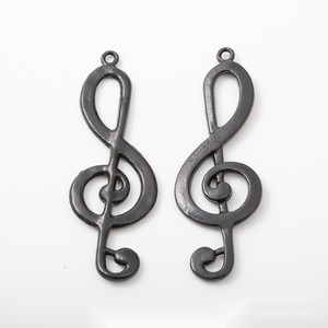 จี้รูปเครื่องหมาย Treble Clef แบบตอกลาย ทำจากโลหะผสมสังกะสี สำหรับเป็นของขวัญให้ผู้กำกับคณะนักร้องประสานเสียง - Product Image 2