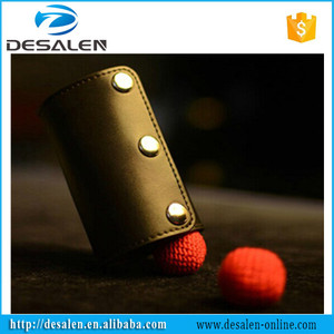 Cuero Chop Copa (con varita mágica) trucos de magia - Product Image 1