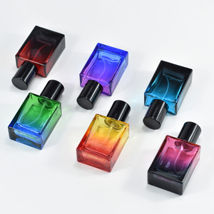 Venta Especial: Envase de Perfume Cuadrado de Vidrio Colorido de 30 ml, Personalizable - Product Image 1