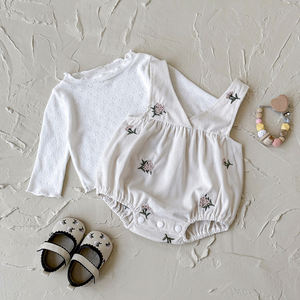 Costume d'<span class=keywords><strong>escalade</strong></span> deux pièces brodé de fleurs pour femmes T-shirt évidé à manches longues Simple nouveau printemps automne respirant - Product Image 6