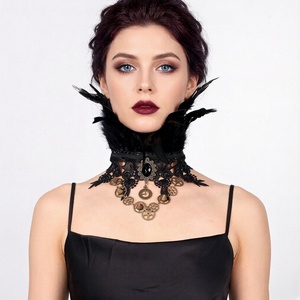 قلادة ريش قوطية عتيقة الطراز متعددة الألوان بتصميم ستيمبانك للحفلات التنكرية والكرنفالات والفعاليات - Product Image 3