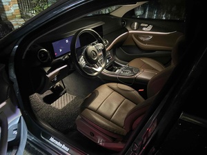 Mercedes-Benz Voitures d'occasion E 300 L 2020 Hybride Automatique SUV avec sièges en cuir Pneus R19 Intérieur clair Offre spéciale <span class=keywords><strong>Prix</strong></span> abordable - Product Image 5