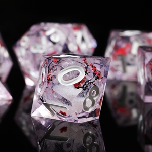 LuxeRoll – Ensemble de 7 dés en résine liquide « Rêve de fleur de prunier » – Dés polyédriques pour D&D avec motif fleur de prunier pour jeux de rôle (RPG) et Dungeons & Dragons - Product Image 4