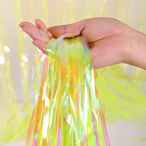 Rideau de fond en aluminium de 1x2m <span class=keywords><strong>avec</strong></span> pompons pour le Nouvel An chinois, les remises de diplômes, les fêtes de Pâques ; Décoration murale pour photomaton - Product Image 3
