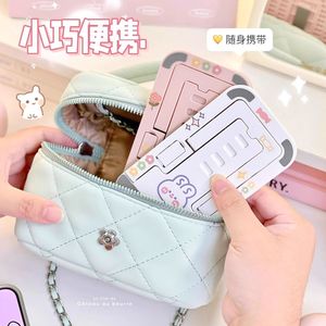 ขาตั้งโทรศัพท์แบบพกพาพับได้พร้อมสติ๊กเกอร์การ์ตูนปรับความสูงได้สำหรับใช้บนเดสก์ท็อป - Product Image 3