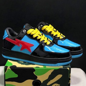 Vente en gros de baskets unisexes à bout rond en cuir verni brillant, style street skate, livraison directe pour les revendeurs américains - Product Image 3