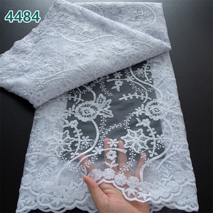 All'ingrosso bianco puro Tulle africano tessuto di pizzo con paillettes 5 iarde Nigeria Net di pizzo per le donne abiti da sposa 4484 - Product Image 5