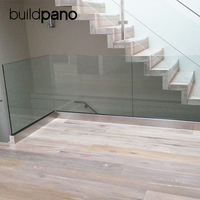 Balustrades et rampes en aluminium profilé en U pour terrasses, balcons et escaliers avec verre trempé