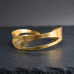 SOUMYA CREATIONS Brazalete Abierto Vintage de Latón Chapado en Oro, Minimalista, para Mujer, Joyería para Fiestas - Product Image 3