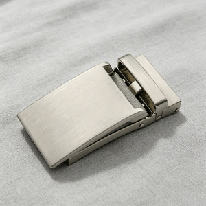 Boucle de ceinture automatique haut de gamme pour homme, boucle en acier mat argenté avec grain de cuir, remplacement haut de gamme pour le cuir - Product Image 2