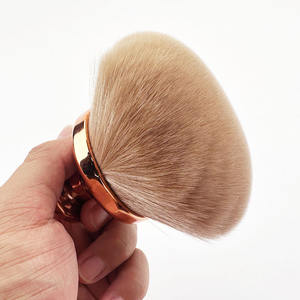 <span class=keywords><strong>Pinceau</strong></span> <span class=keywords><strong>de</strong></span> maquillage en poudre douce et moelleux pour le maquillage des jambes et du corps, nouveau <span class=keywords><strong>pinceau</strong></span> autobronzant pour la beauté des champignons - Product Image 2