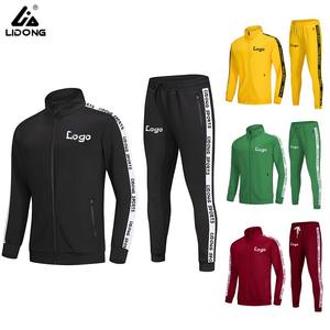 Мужской спортивный костюм - Product Image 3