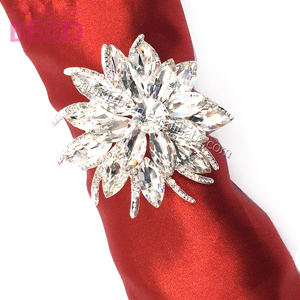 Portatovaglioli <span class=keywords><strong>fiore</strong></span> portatovaglioli in cristallo con strass in lega di spago per matrimonio compleanno cena di natale - Product Image 2