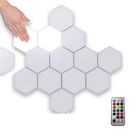 Paneles LED Hexagonales Blancos Modernos para Pared con Control Inteligente por Aplicación, Sincronización de Música e Iluminación RGB para Salas de Juego