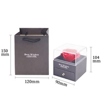 Cadeau de la Saint-Valentin : Coffret Cadeau Éternel de Roses en Savon dans une Boîte en Acrylique avec Collier « Je t'aime » et Roses Conservées