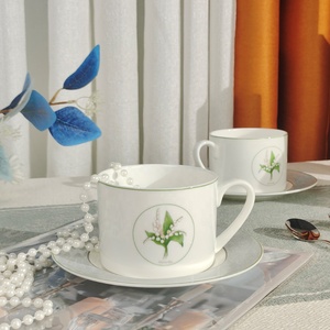 Juego de Té Europeo Minimalista con Diseño de Lirio de los Valles, en Oferta - Product Image 4
