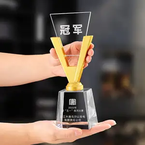 Onore del cristallo all'ingrosso personalizzato OEM Feng Shui europa incisione cristallo premi incisa a Laser trofeo di cristallo concorso