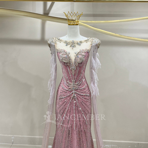 Vestido de Fiesta de Noche JFH99 Único con Pedrería Rosa, Cristales y Plumas en las Mangas Estilo Sirena - Product Image 3