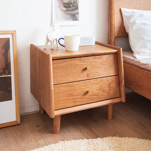 Mesita de Noche Nórdica de Madera Maciza de Cerezo con Dos Cajones para Almacenamiento, Mueble de Dormitorio - Product Image 1