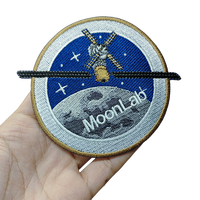 CADEAU HEUREUX vente en gros personnalisé broderie UFO fleur patchs fer sur presse à chaud patchs coudre sur lettres Badges pour chapeau et vêtements