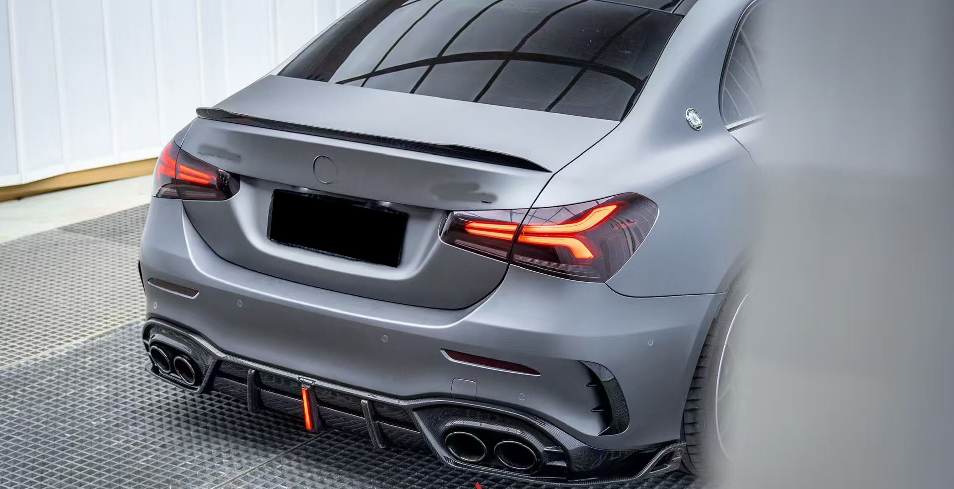 sedan body stripping spare w177