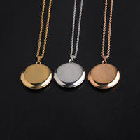 Collier avec médaillon photo personnalisé Image et texte personnalisés Pendentif rond en acier inoxydable plaqué or 18 ct Bijoux significatifs